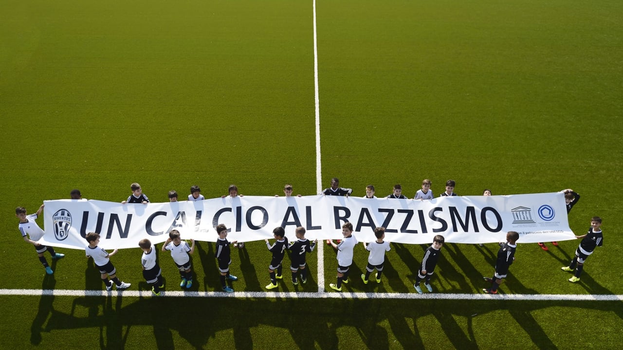 Un Calcio Al Razzismo Settima Edizione Del Bando Juventus