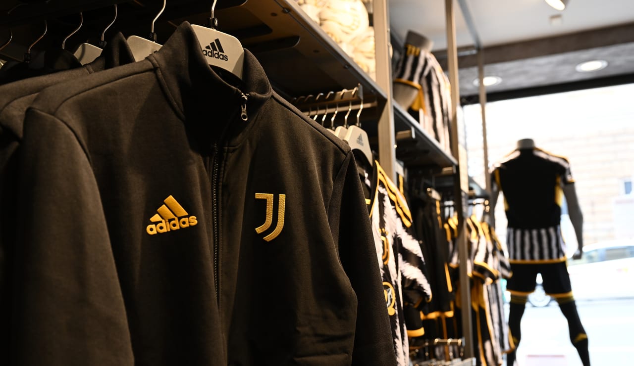 Negozi ufficiali Juventus a Torino, Milano e Roma - Juventus Official  Online Store