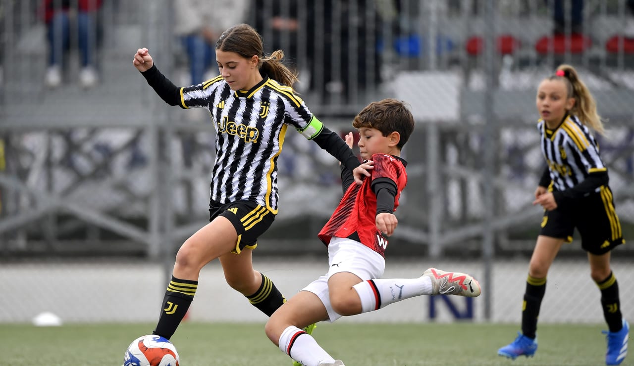 women under 10 11 vs Milan16
