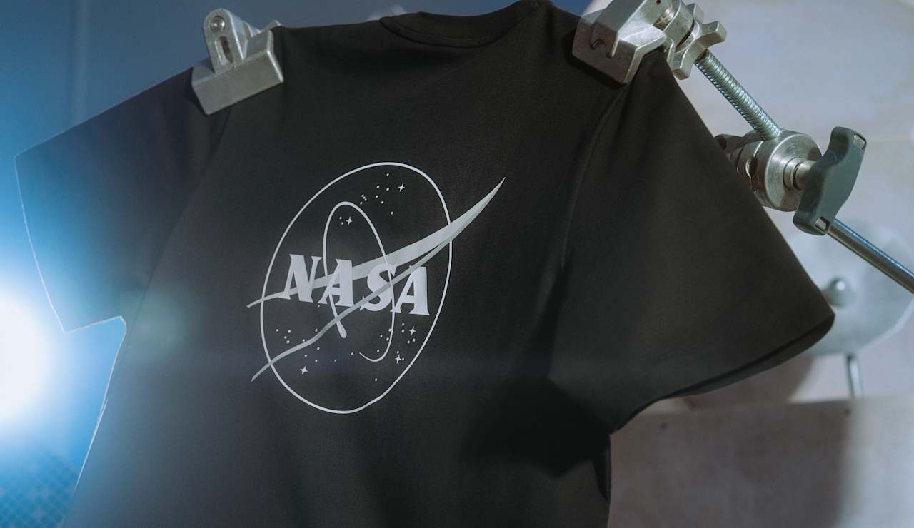 H24140_FW24_JUVE_NASA_NASA_CW_PRODUCT_JE3133_JUVE SZN TEE_16x9