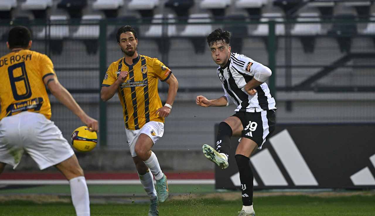 Juventus_Next_Gen_Giugliano 11