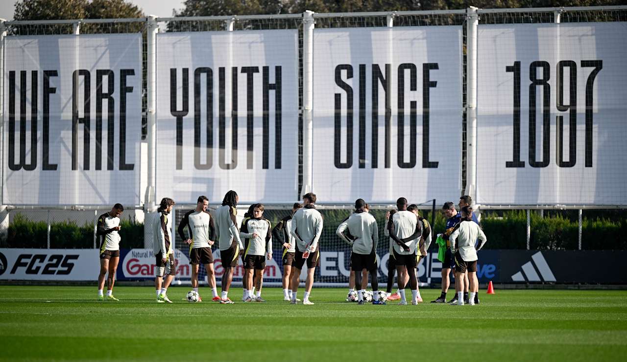 Juventus Training - 26-11-2024 - 19