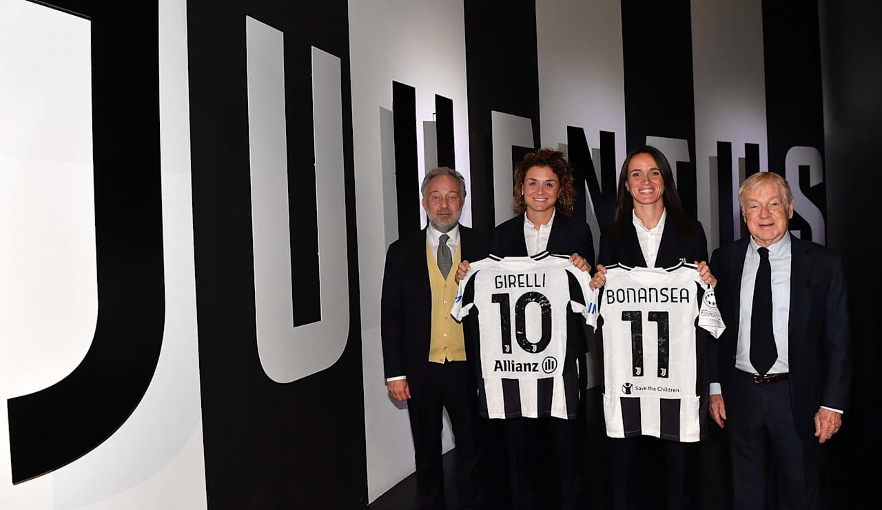 Bonansea and Girelli @ Juventus Museum - 11-02-2025 - 3