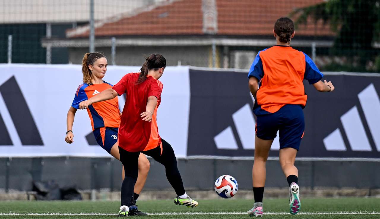 Women Under 19 first training 15