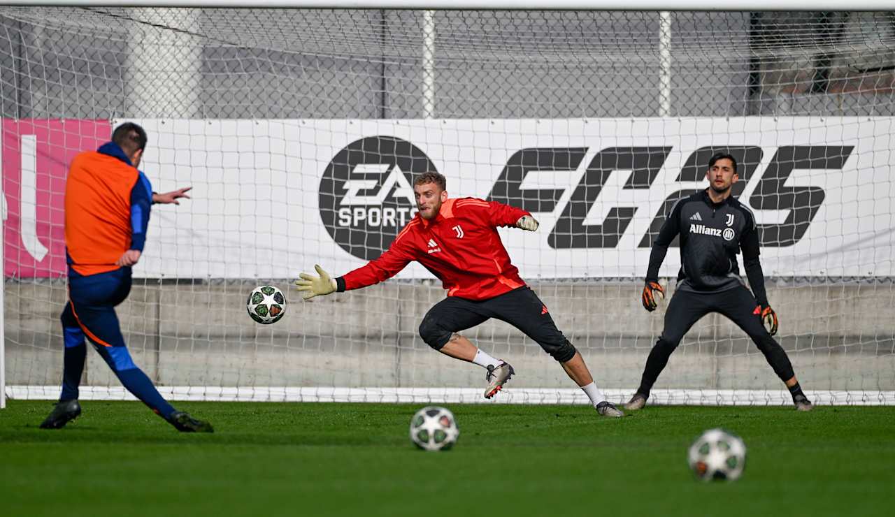 ucl training psv 10 feb 25 7