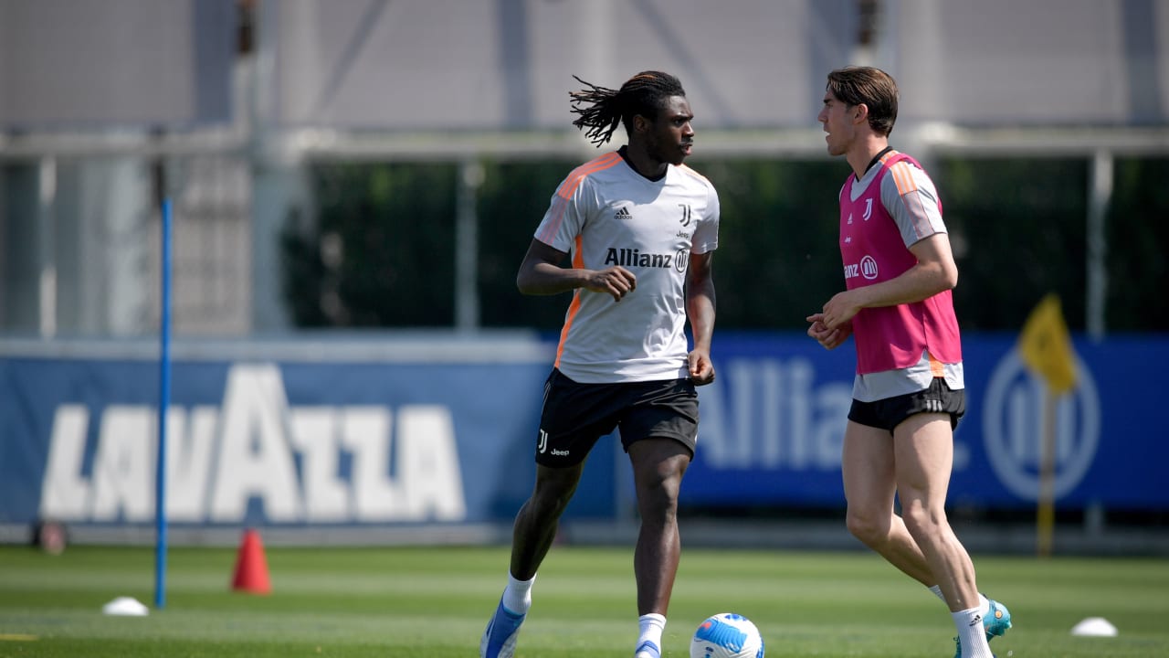  Training Center | Bianconeri back on the pitch