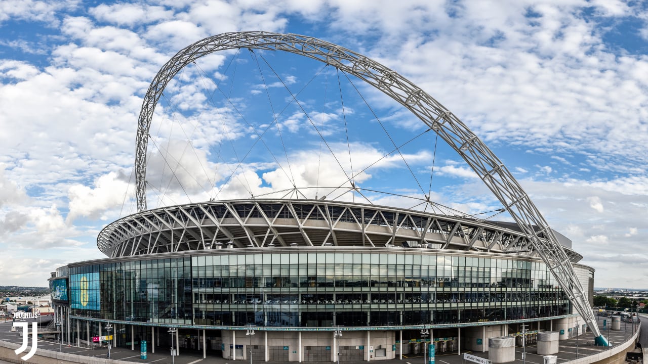 Wembley Stadium on X: The NFL x Wembley Stadium shop is OPEN
