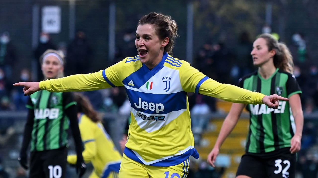  Girelli double sees off Sassuolo