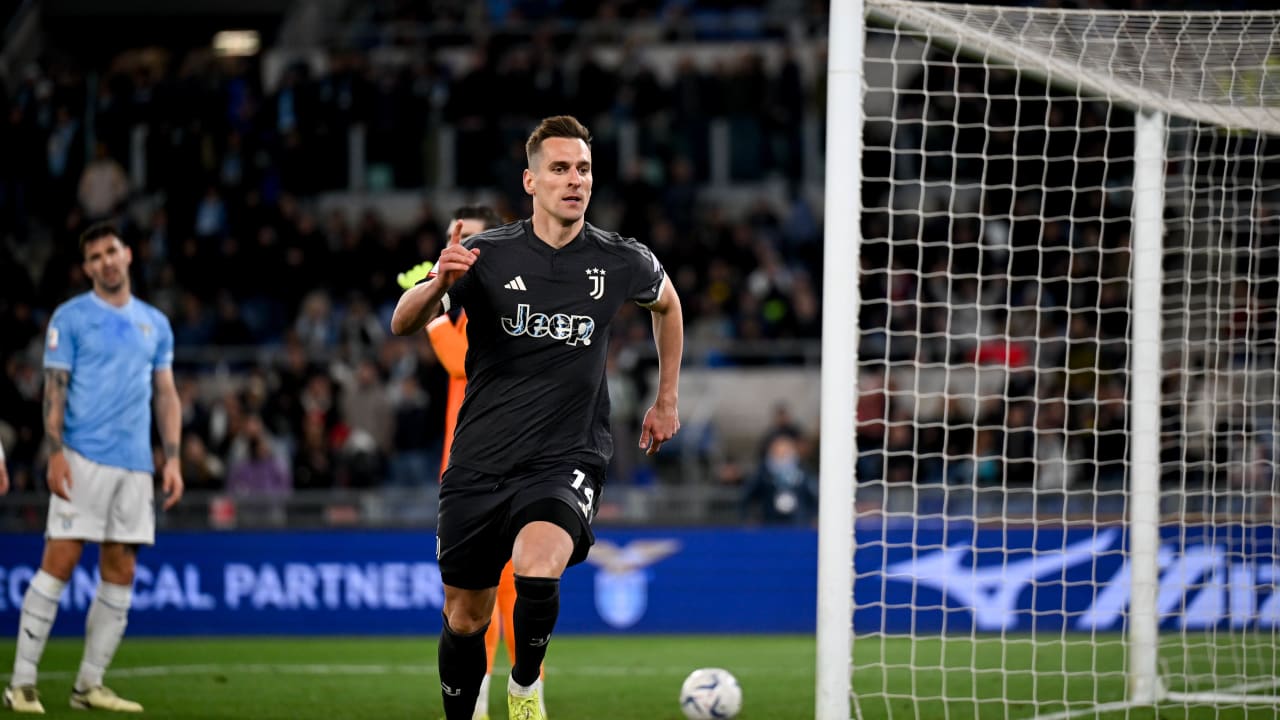 Milik Sends Juve Into Italian Cup Final Juventus