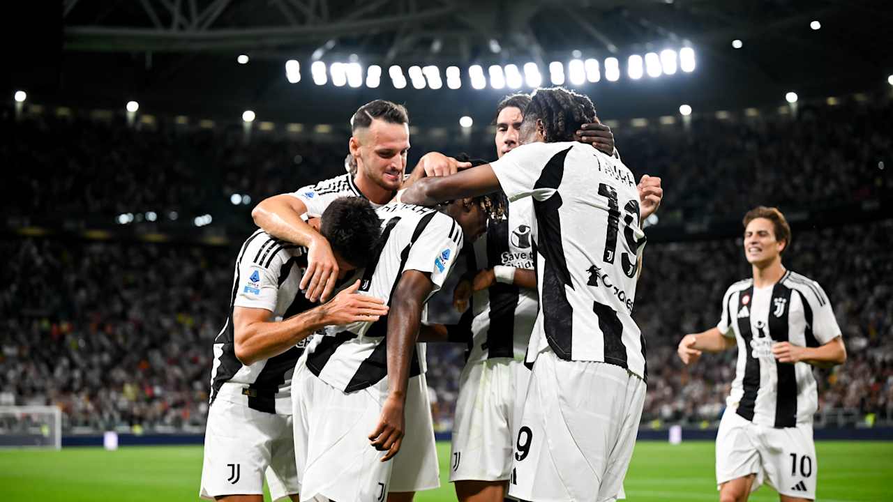 Juventus scores three goals against Como