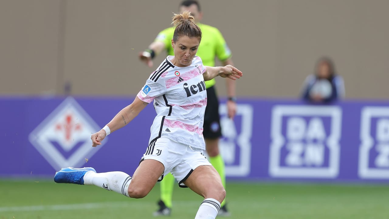 fiorentina vs juventus women 2324 31