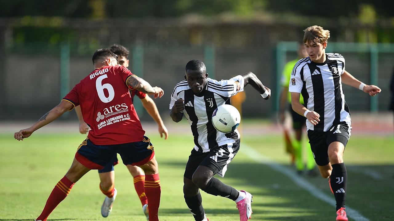 Felix Afena-Gyan in azione durante Juventus Next Gen-Potenza