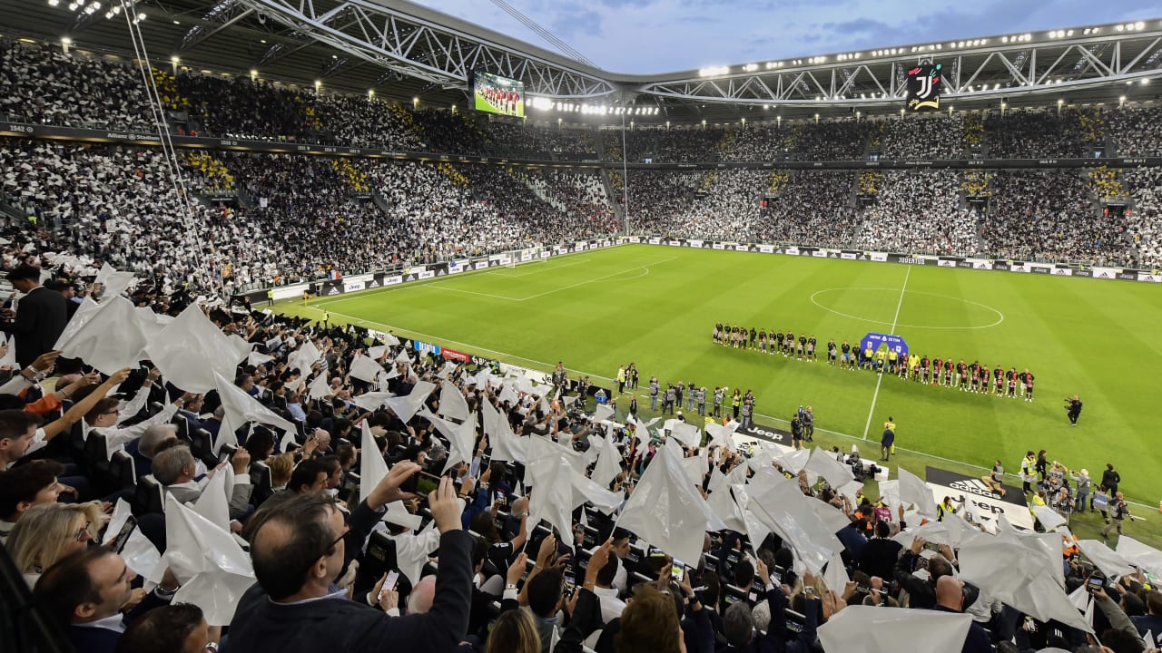 La coreografia dell'Allianz Stadium