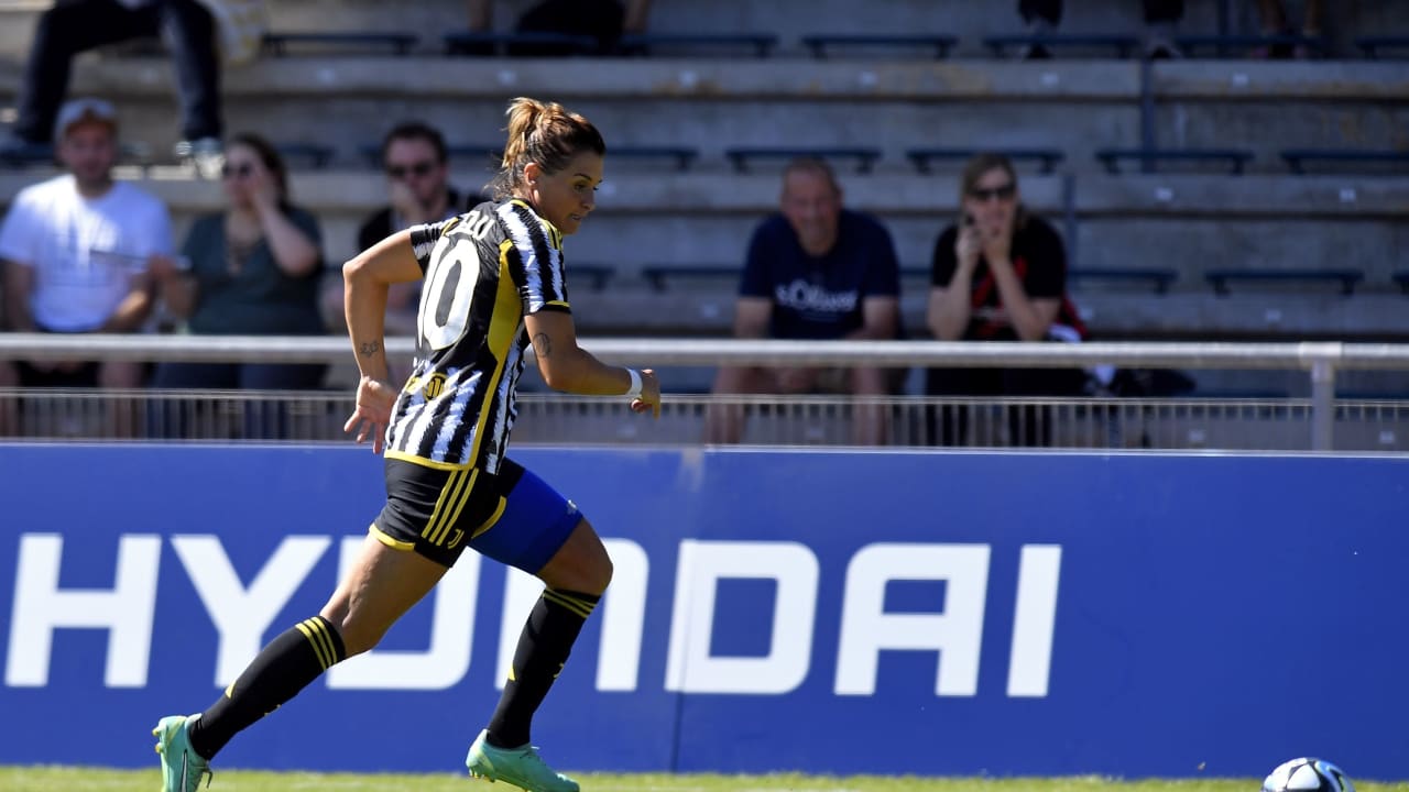 Juventus Women Okzhetpes 11