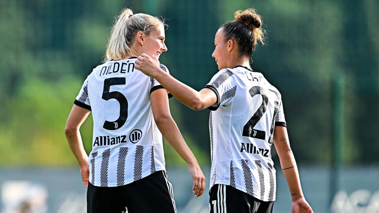 SampJuveWomen13