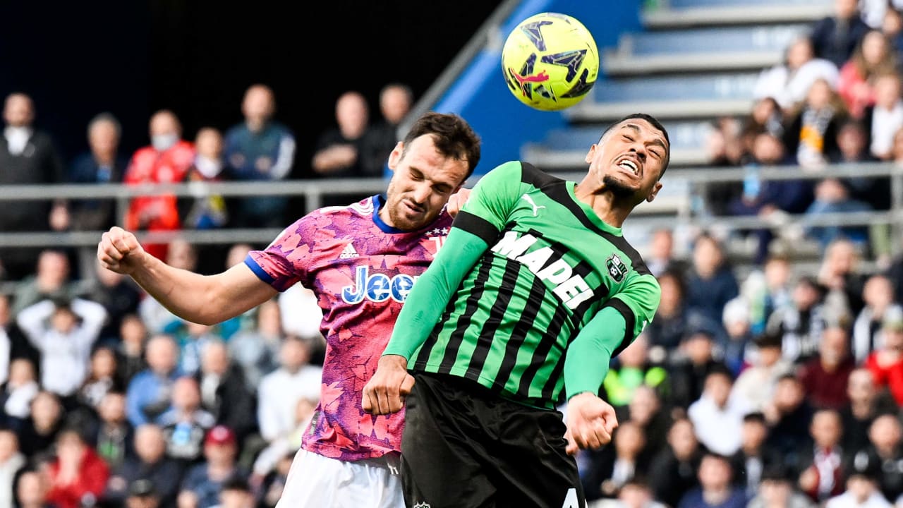 Gatti in azione contro il Sassuolo