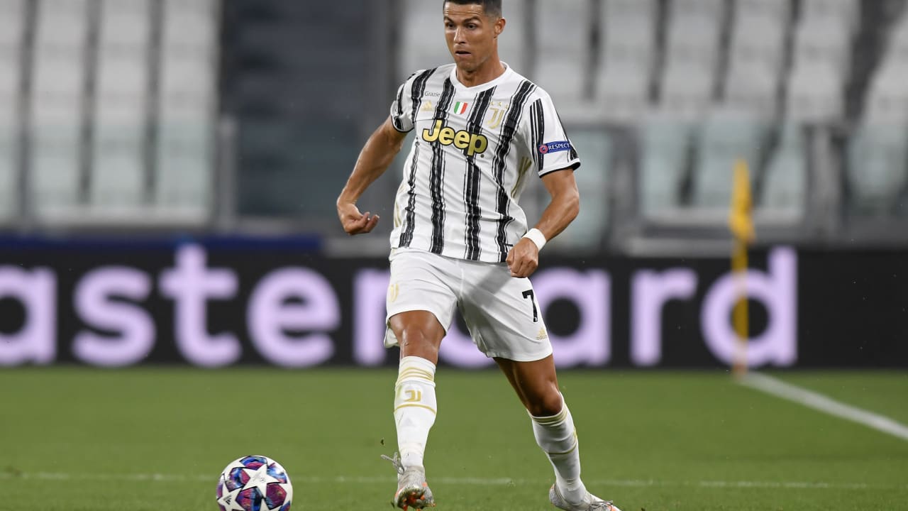 Cristiano Ronaldo 2019/2020 Juventus Shirt