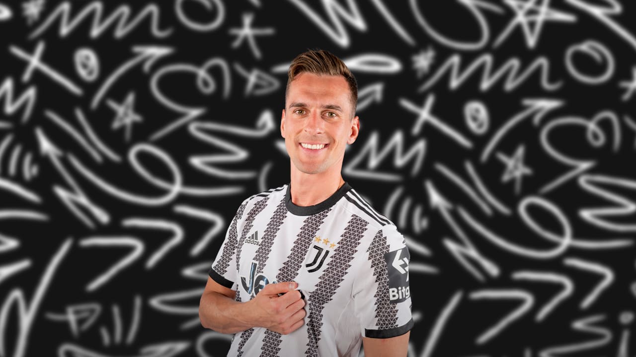 Official Arkadiusz Milik Is Bianconero Juventus