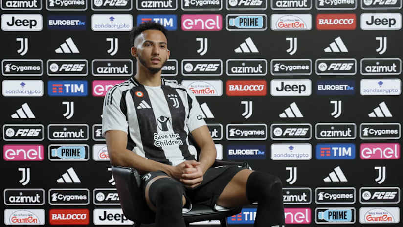 Lloyd Kelly | First Interview @ Juventus!