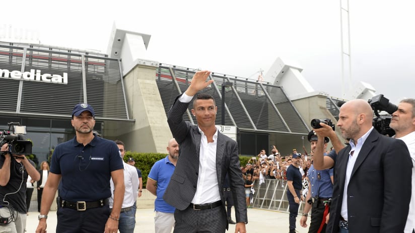 The arrival of Cristiano Ronaldo from a unique point of view