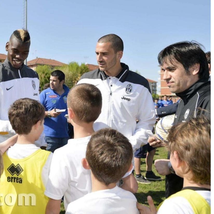 Bonucci e Pogba incontrano i ragazzi dell’ A.S.D. Fossano Calcio - Bonucci and Pogba meet A.S.D. Fossano Calcio youngsters