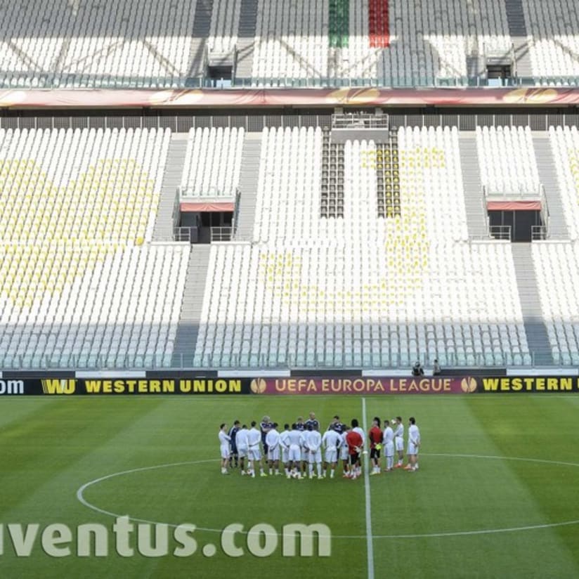 Il Lione alla scoperta dello Stadium - Lyon sample Juventus Stadium