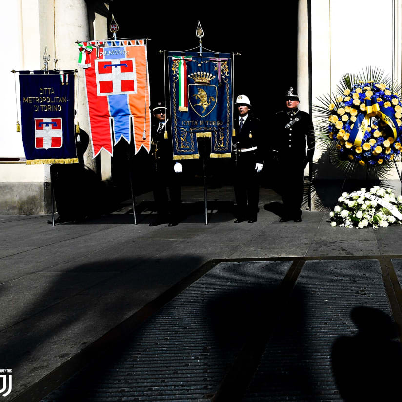 Piazza San Carlo: la cerimonia di commemorazione