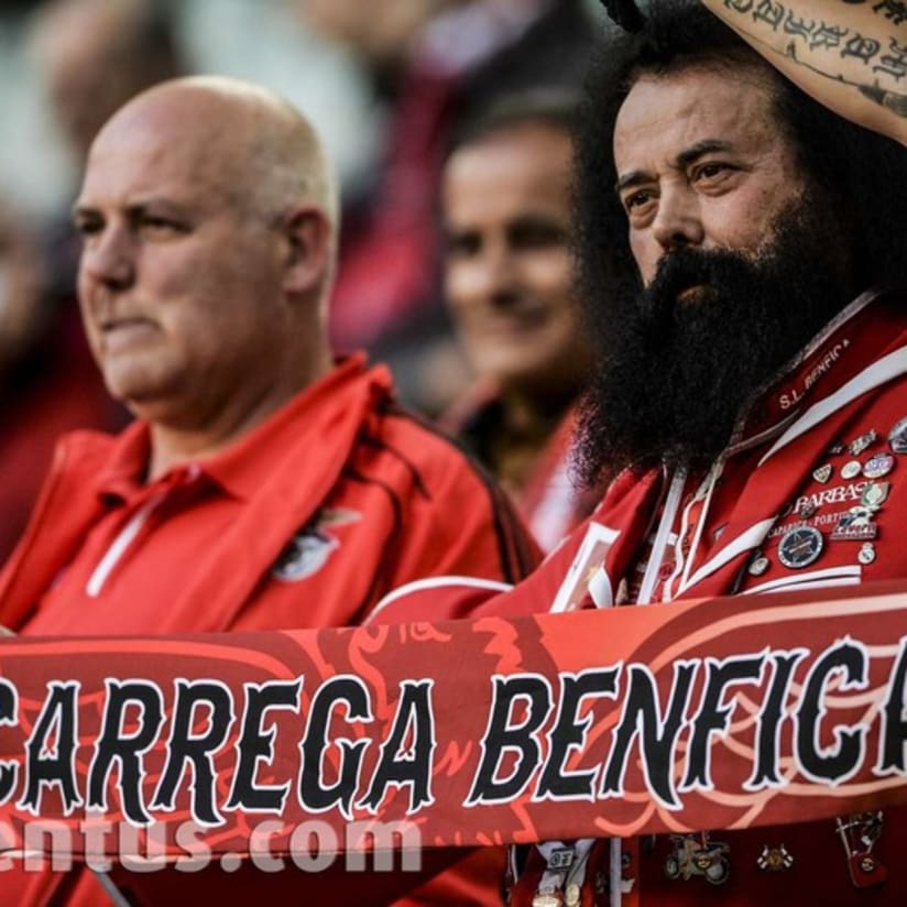 Il Benfica scopre lo Stadium - Benfica sample the Juventus Stadium turf