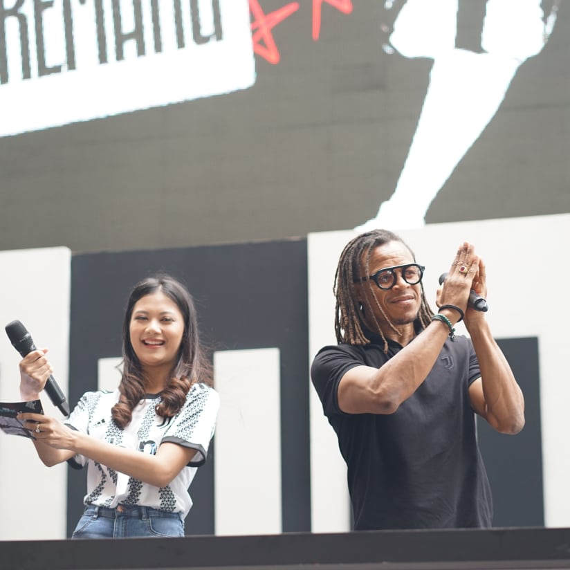 Gallery | A special guest in Indonesia: Edgar Davids!