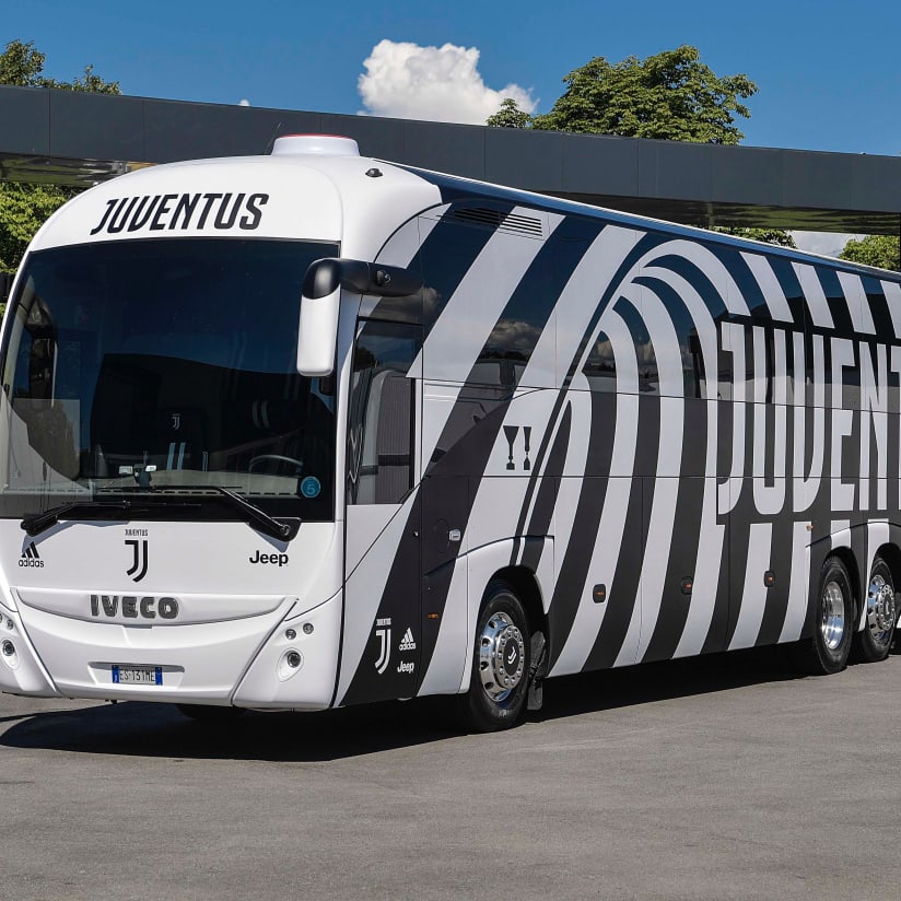 Presenting: The new Juventus team bus