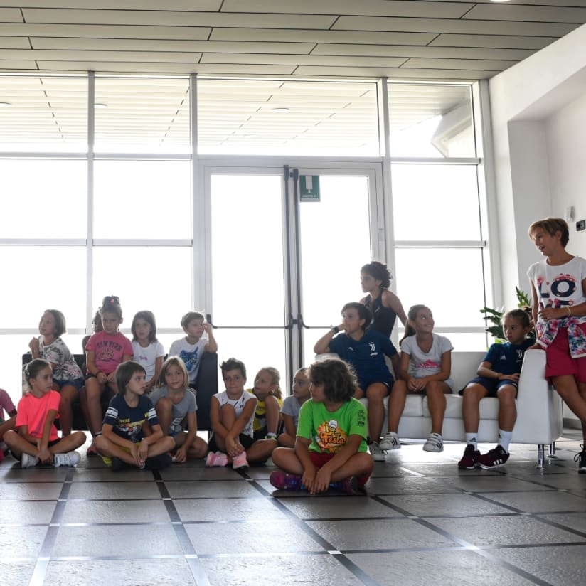 Women, Under 10 e 11 al lavoro