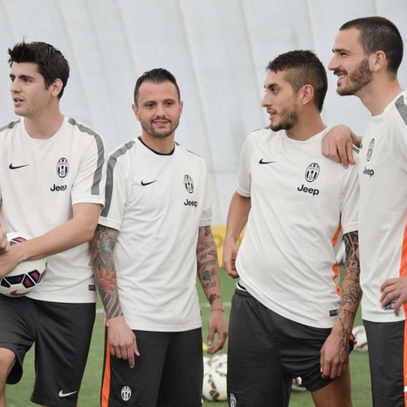 Juventus vs Freekickerz backstage snaps