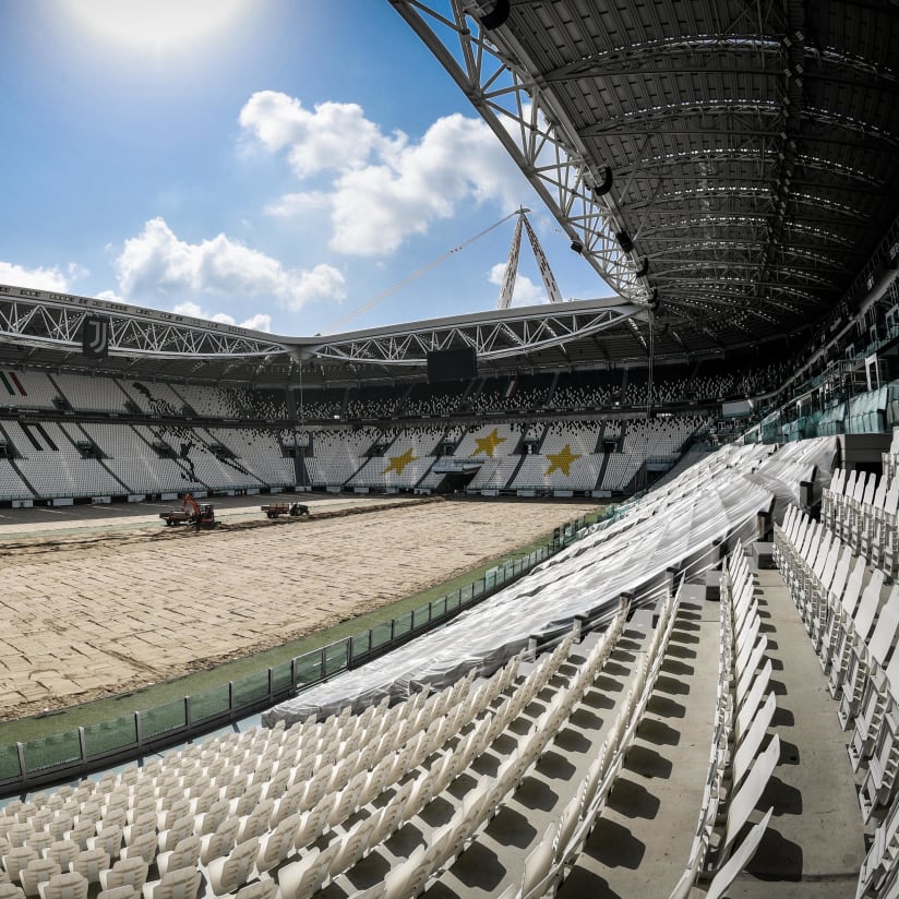 Allianz Stadium undergoes work for a new field!