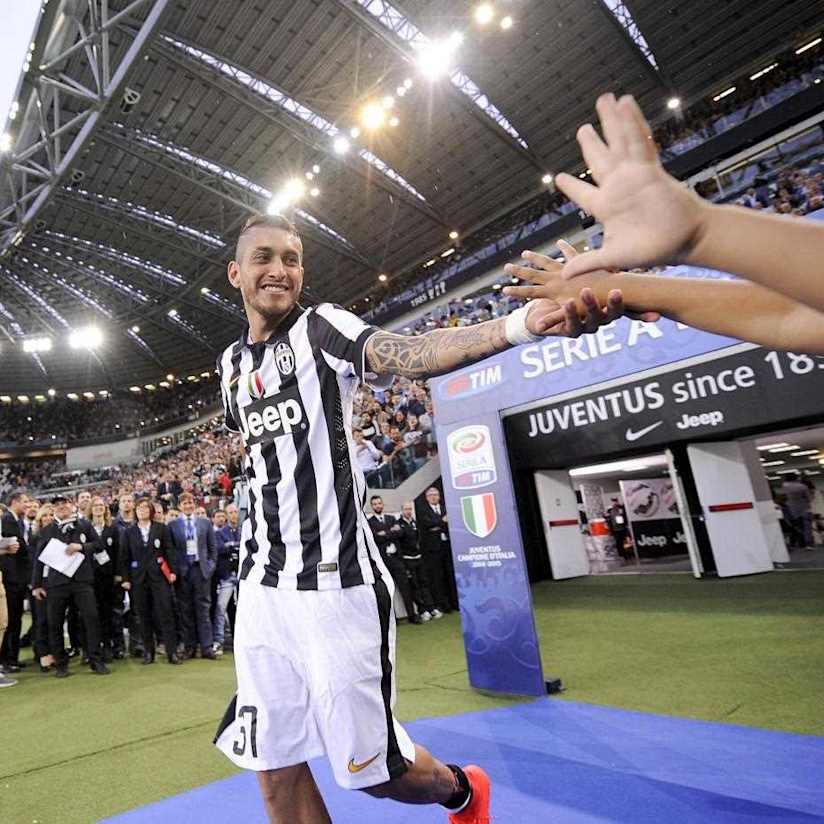 Pereyra completes permanent Juve switch