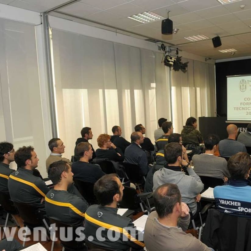 Parte il corso di formazione per i tecnici bianconeri - Training courses for Bianconeri coaches