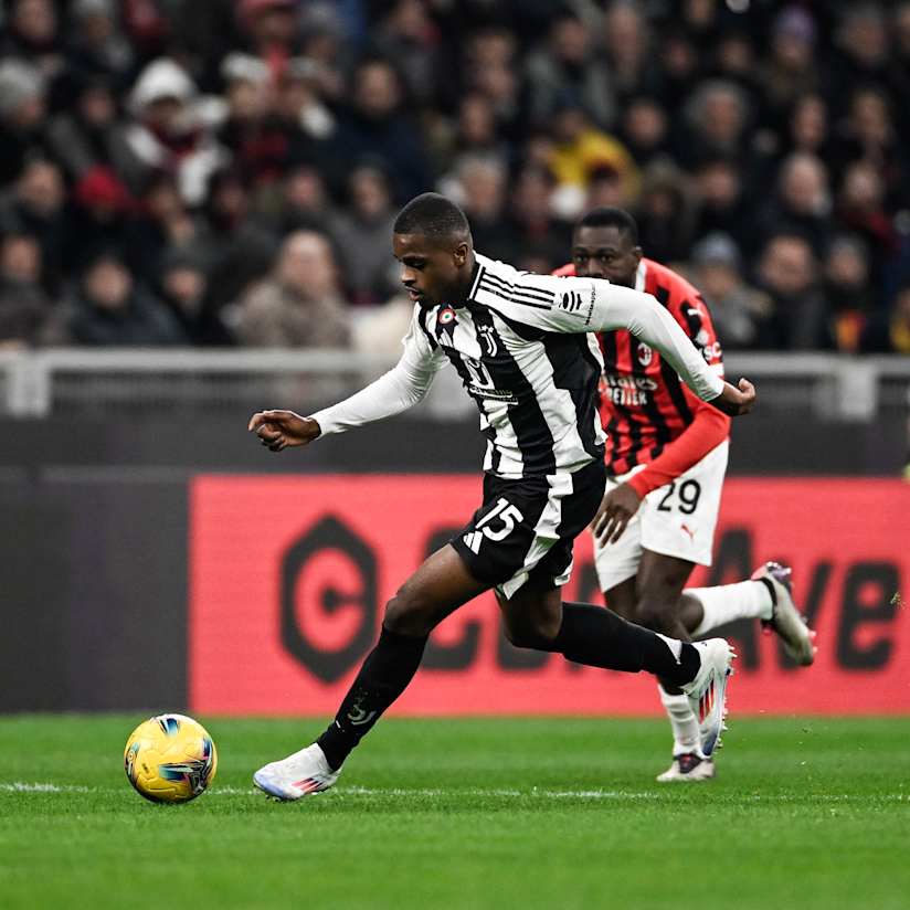 Juve share spoils with AC Milan at the San Siro