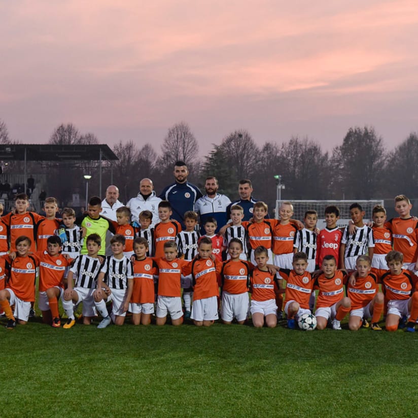 U-11s & U-9s hold special friendly with Pjanic watching!