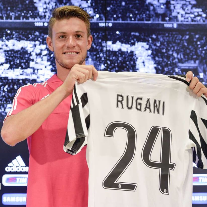 La conferenza stampa di presentazione di Daniele Rugani