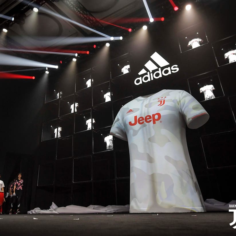 GALLERY | Away kit launch event in Shanghai