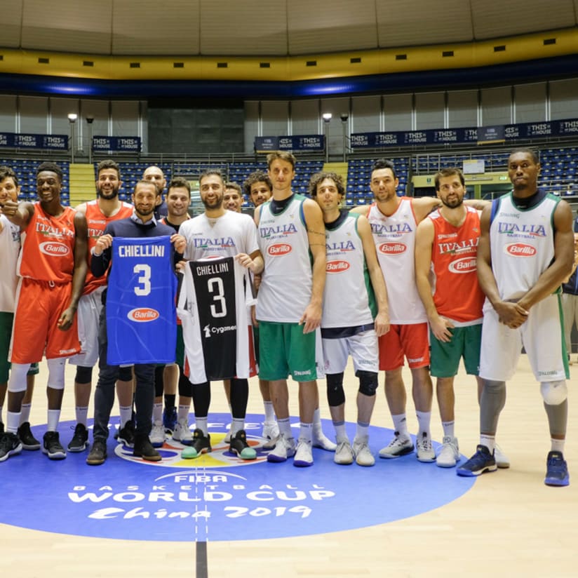 Giorgio Chiellini meets Italy Basketball National Team