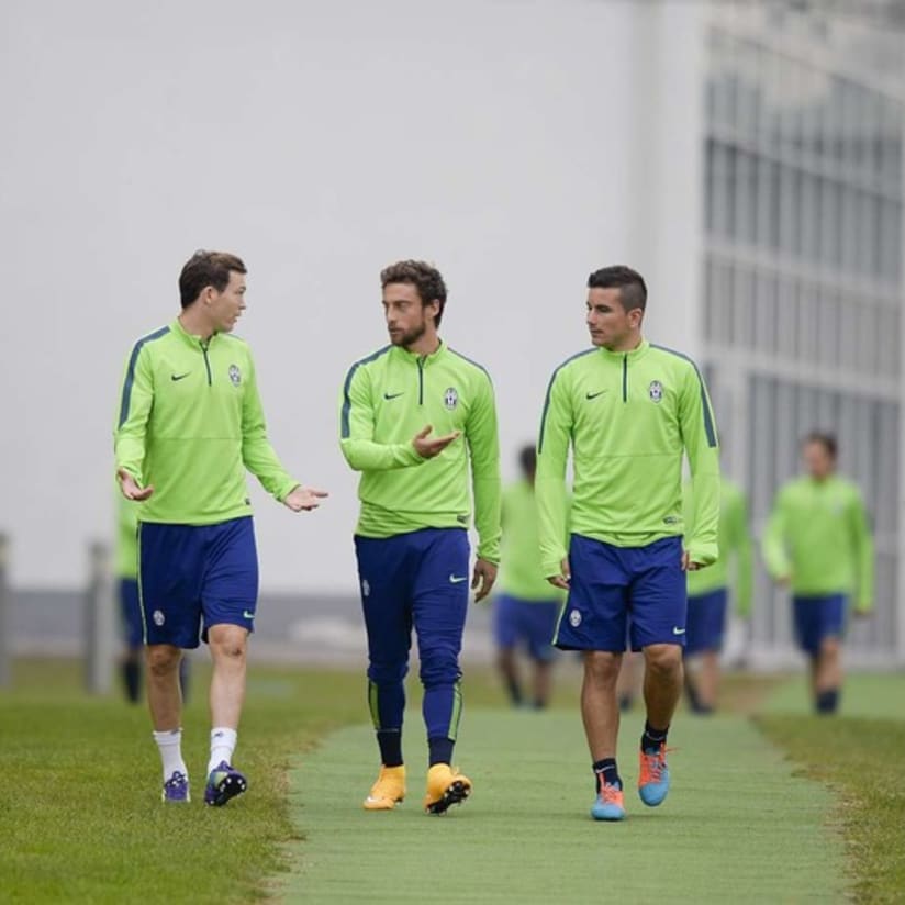 La rifinitura a Vinovo prima di #JuveOlympiacos