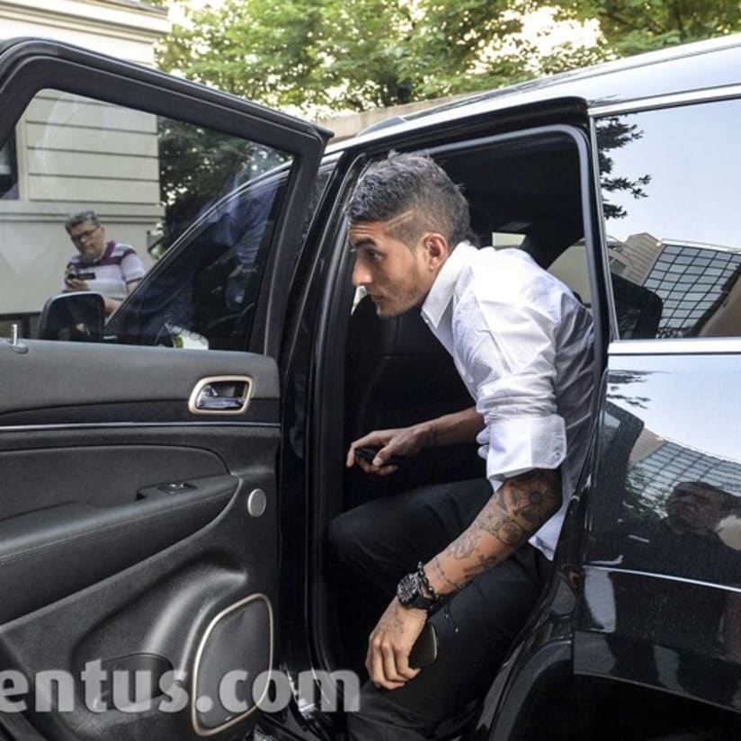 Pereyra arrives in Turin for medical