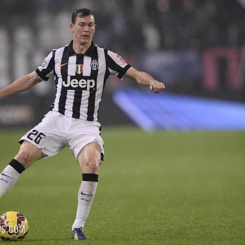 Lichtsteiner suspended for trip to Florence