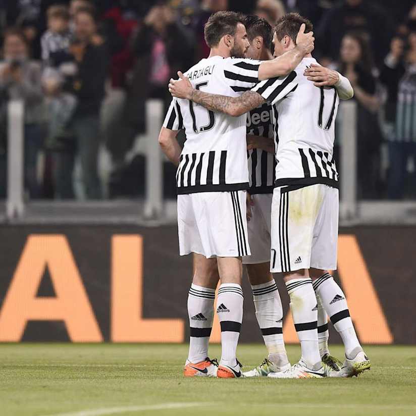 Mandzukic heads Juve to victory