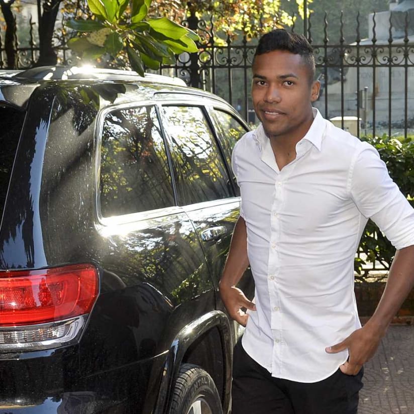 Le visite mediche di Alex Sandro