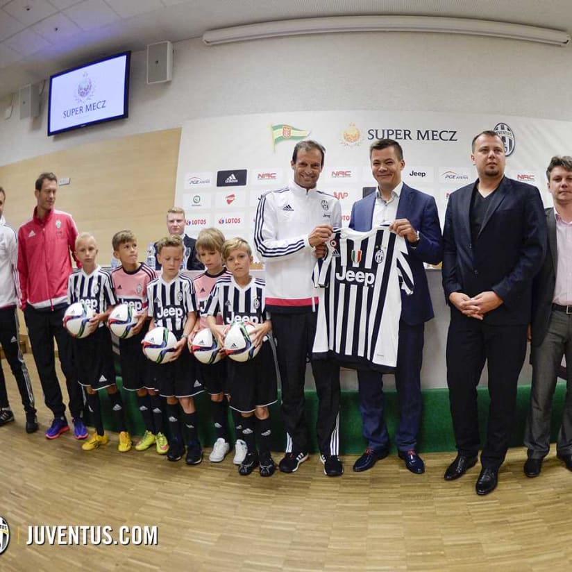 Allegri e Lichtsteiner in conferenza a Danzica