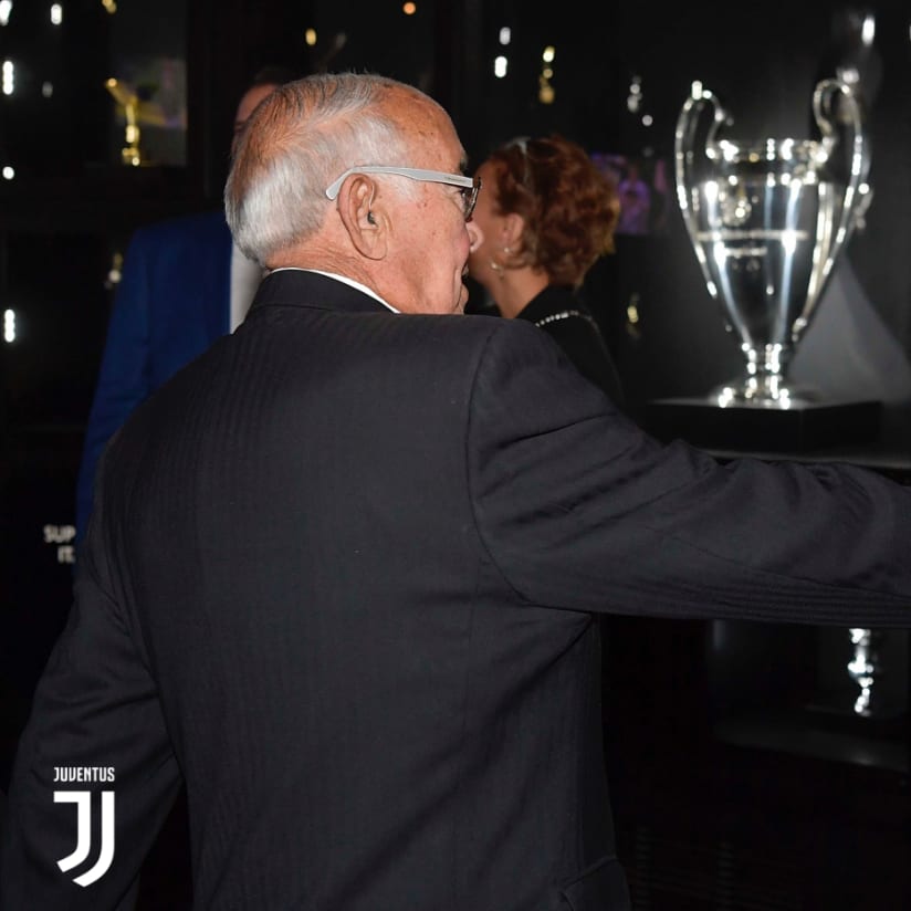 Luis Del Sol visits Allianz Stadium and Juventus Museum
