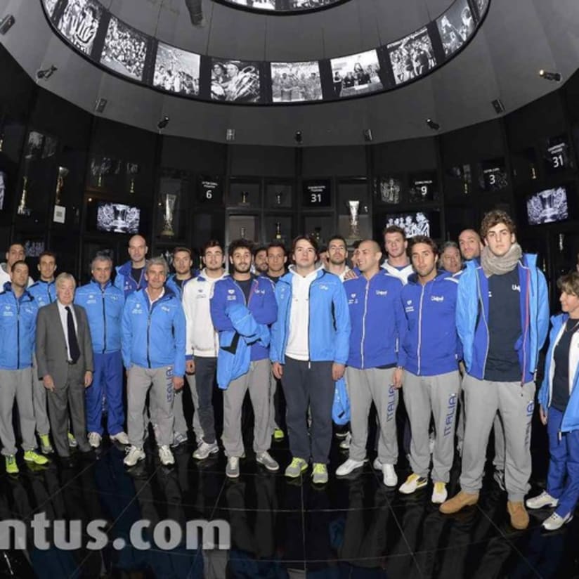 La visita del Settebello al J-Museum -  Italy's water polo team visits the J-Museum