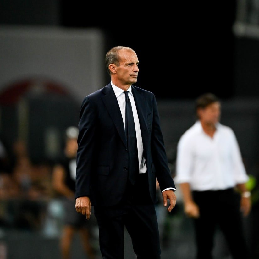 Coach Allegri celebrates 250 victories with Juve