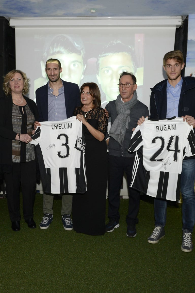 Juventus join in honouring memory of Ale and Ricky